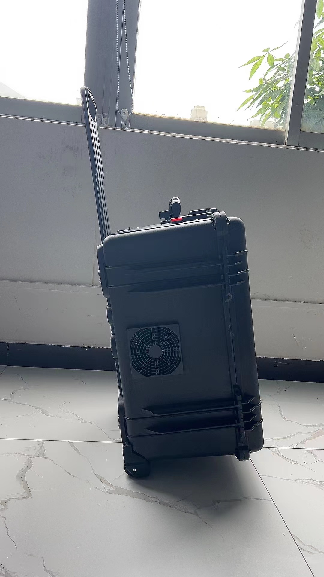 桑植手拉箱型移动通信干扰器